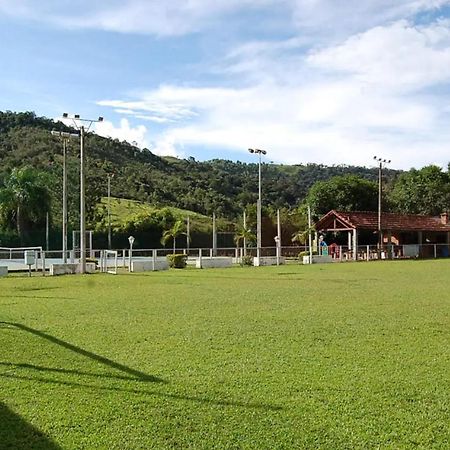 Agradavel Flat - Cavalinho Branco - Aguas De Lindoia Lejlighed Eksteriør billede