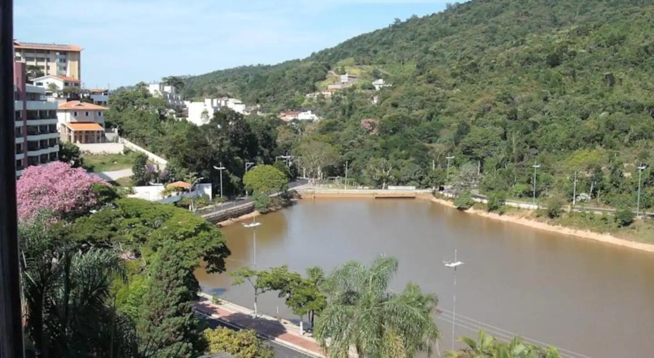 Agradavel Flat - Cavalinho Branco - Aguas De Lindoia Lejlighed Eksteriør billede